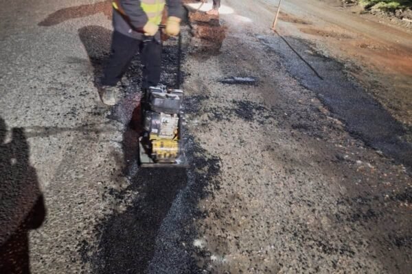 Bacheo en varios tramos de la Ruta Nacional 40