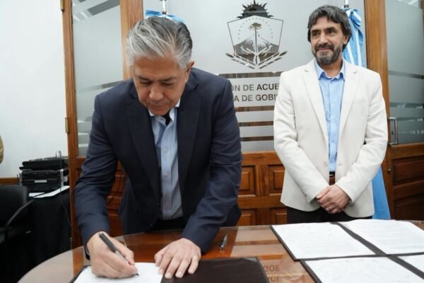 EL MUNICIPIO RECIBIRÁ UN APORTE DE $350 MILLONES PARA LA LIMPIEZA DE LOS ARROYOS